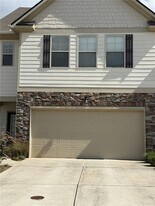 3619 Cyn Spgs Dr in Oakwood, GA - Building Photo