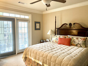 2300 Peachford Rd in Atlanta, GA - Building Photo - Building Photo