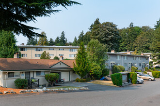 PARK HILL/GREENTREE APARTMENTS in Seattle, WA - Building Photo - Building Photo