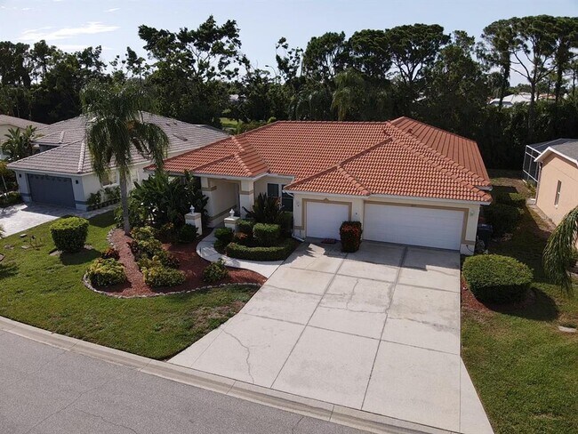 4264 Balmoral Way in Sarasota, FL - Building Photo - Building Photo