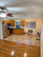 13551 223rd St, Unit #2 in Laurelton, NY - Foto de edificio - Building Photo
