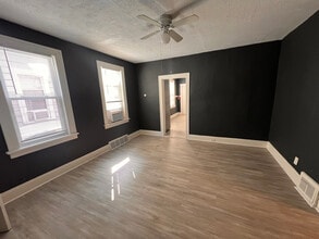 1817 Buhrer Ave in Cleveland, OH - Building Photo - Building Photo