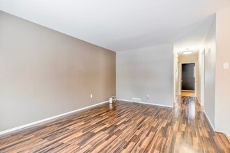 665 David St in Winnipeg, MB - Building Photo - Building Photo