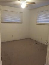 541 Mary Ellen Rd in Rochester Hills, MI - Foto de edificio - Building Photo