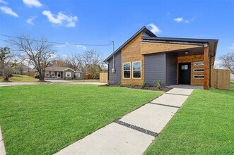1850 Stuart St in Greenville, TX - Building Photo - Building Photo