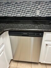 708 Jasper St, Unit # 2 in Edinburg, TX - Foto de edificio - Building Photo