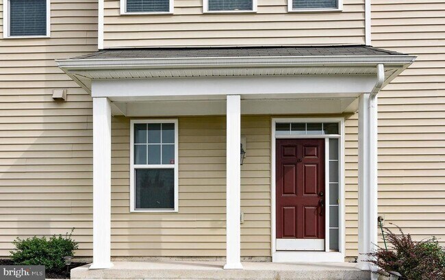 21782 Mears Terrace in Ashburn, VA - Foto de edificio - Building Photo