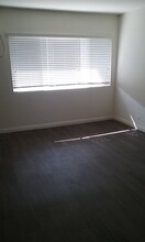 3293 Cahuenga Blvd W in Los Angeles, CA - Building Photo - Building Photo