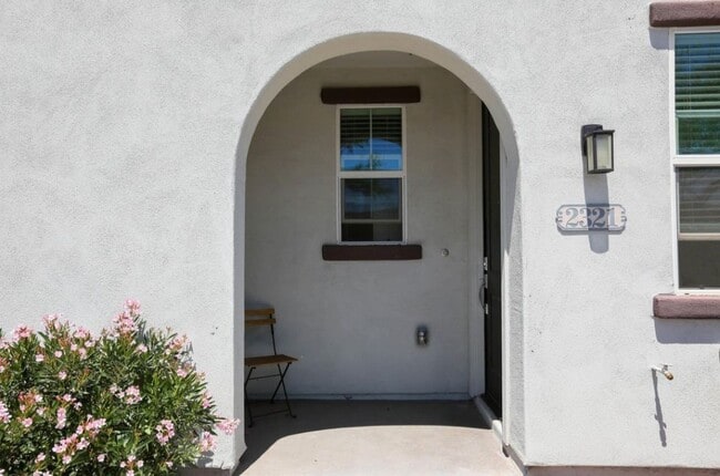 2321 E Huntington Dr in Phoenix, AZ - Foto de edificio - Building Photo