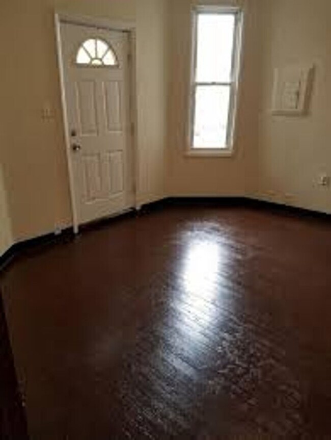 409 Forest Ave in Morgantown, WV - Building Photo - Building Photo