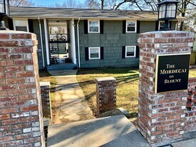 900 Moses Ct, Unit 901B in Raleigh, NC - Building Photo