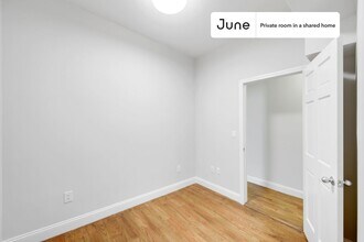 Private bedroom in 4 bed/1 bath Home in New York, NY - Building Photo - Building Photo