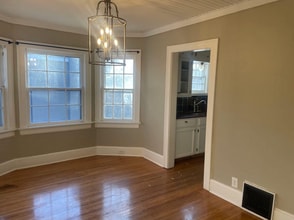 619 E Stanford St in Springfield, MO - Foto de edificio - Building Photo