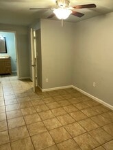 710 E North 11th St, Unit Alley apartment in Abilene, TX - Foto de edificio - Building Photo