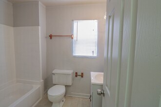 2103 Kewanee Ave in Lubbock, TX - Building Photo - Building Photo