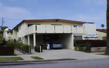 833 18th St in Santa Monica, CA - Foto de edificio - Building Photo