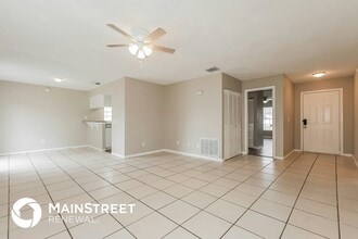 2210 N Merrin St, Unit 202-1 in Plant City, FL - Building Photo - Building Photo