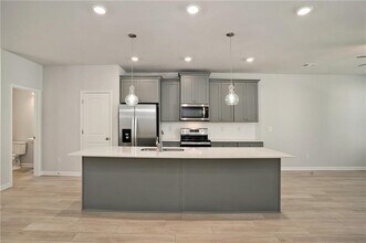 3170 Washburn St SE in Atlanta, GA - Building Photo - Building Photo