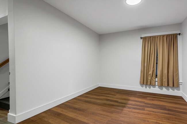 721 N Wood Ave in Linden, NJ - Building Photo - Building Photo