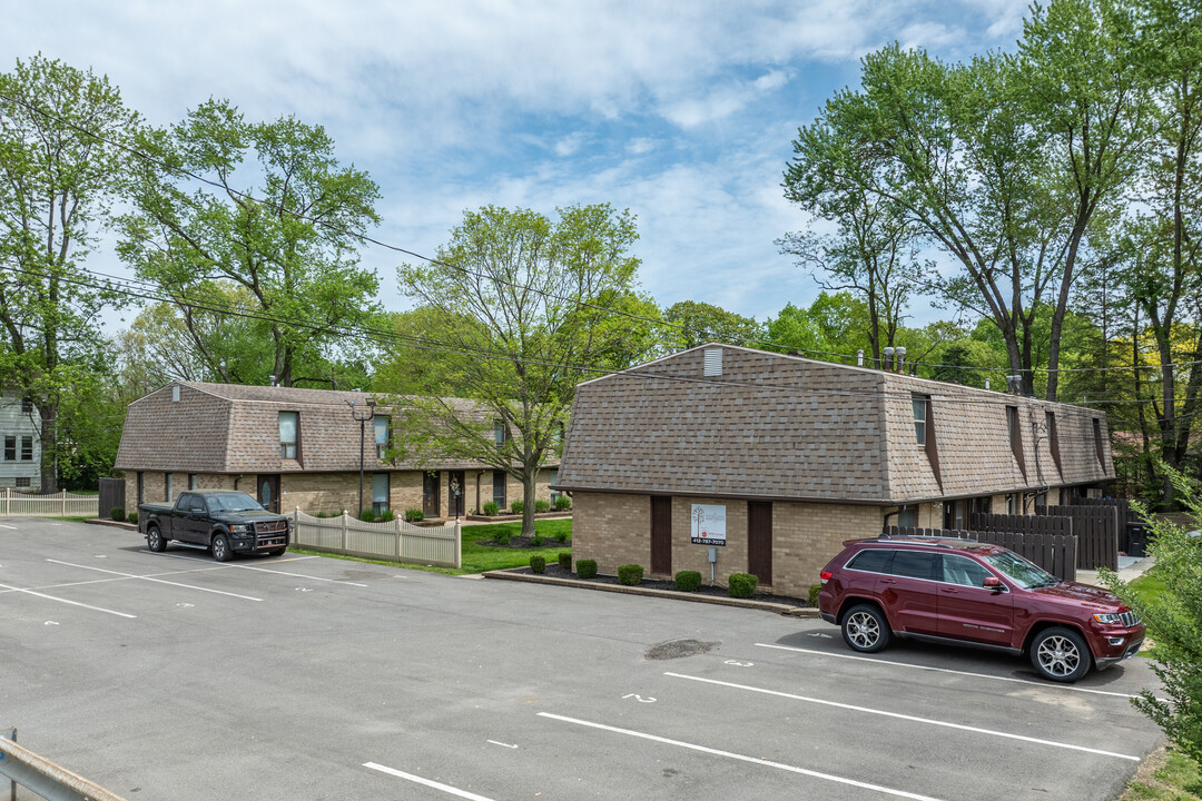 Park Ridge Manor Condos in Coraopolis, PA - Building Photo