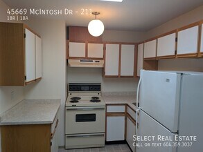 45669 McIntosh Dr in Chilliwack, BC - Building Photo - Building Photo