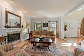 4 Sonoma Rd in Cortlandt Manor, NY - Building Photo - Building Photo