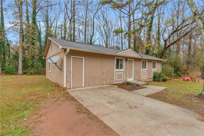 property at 3368 Lincolndale Ct