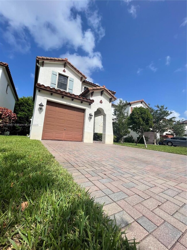 3492 93rd Ave in Pembroke Pines, FL - Building Photo - Building Photo