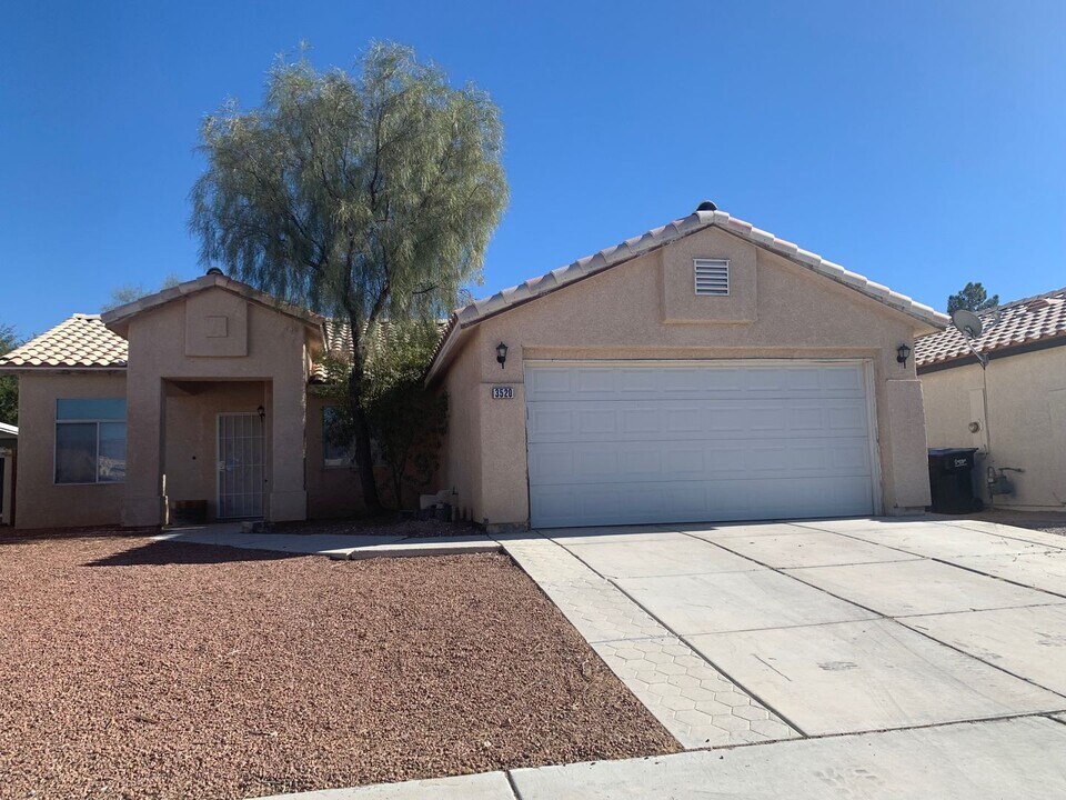 3520 Sea Grass Dr in North Las Vegas, NV - Building Photo