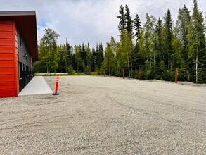 1145 Downwind Dr, Unit 1 in Fairbanks, AK - Building Photo - Building Photo