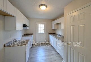 8460 Kona Ave in Jacksonville, FL - Building Photo - Building Photo