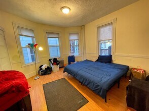 36 Cherokee St, Unit T3 in Boston, MA - Building Photo - Building Photo