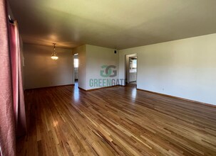 2208 Tully Rd in Modesto, CA - Building Photo - Building Photo