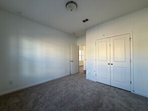 5548 Coalie Trce in Flowery Branch, GA - Building Photo - Building Photo