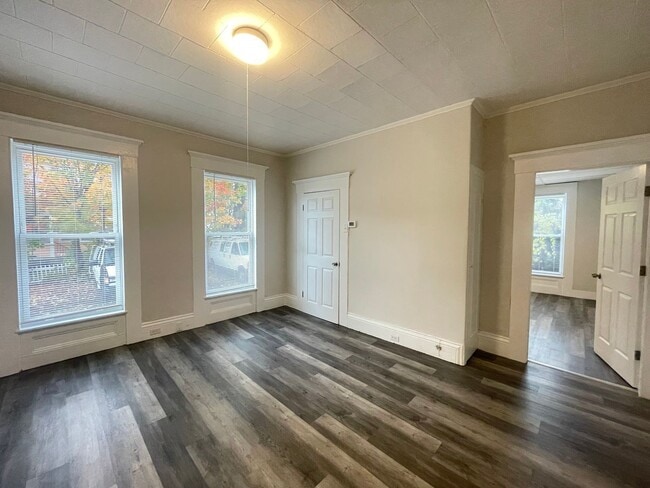 325 Amherst St in Manchester, NH - Building Photo - Building Photo