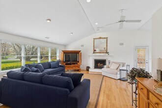 65 Quogue St in Quogue, NY - Building Photo - Building Photo