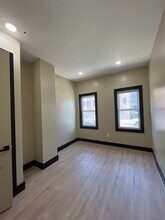 948 Westside Ave, Unit 2 in Jersey City, NJ - Foto de edificio - Building Photo