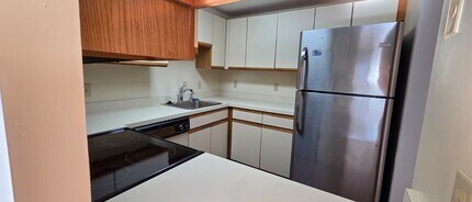 200 Ledgewood Dr in Stoneham, MA - Foto de edificio - Building Photo