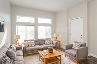 3014 W 10th St in Indianapolis, IN - Foto de edificio - Building Photo