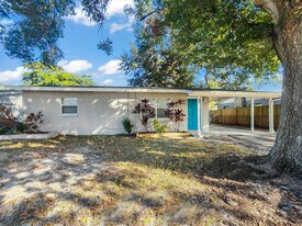 5391 86th Ave in Pinellas Park, FL - Building Photo