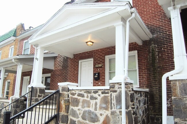 property at 2522 Barclay St
