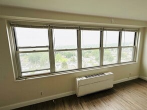 2625 Park Ave in Bridgeport, CT - Building Photo - Building Photo