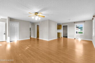 209 McCoy Ave in Cove City, NC - Building Photo - Building Photo