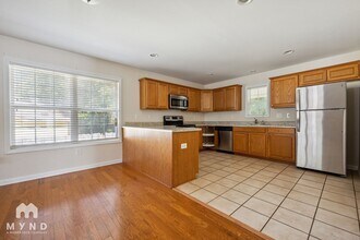 902 Appleby St NW in Huntsville, AL - Foto de edificio - Building Photo