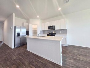 206 Punta Cana St in Bastrop, TX - Building Photo - Building Photo