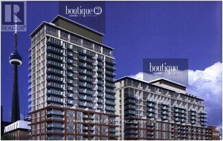 126 Simcoe St in Toronto, ON - Building Photo