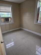 547 W 4th St in West Palm Beach, FL - Building Photo - Building Photo