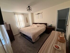 8638 260th St, Unit #2 in Floral Park, NY - Building Photo - Building Photo