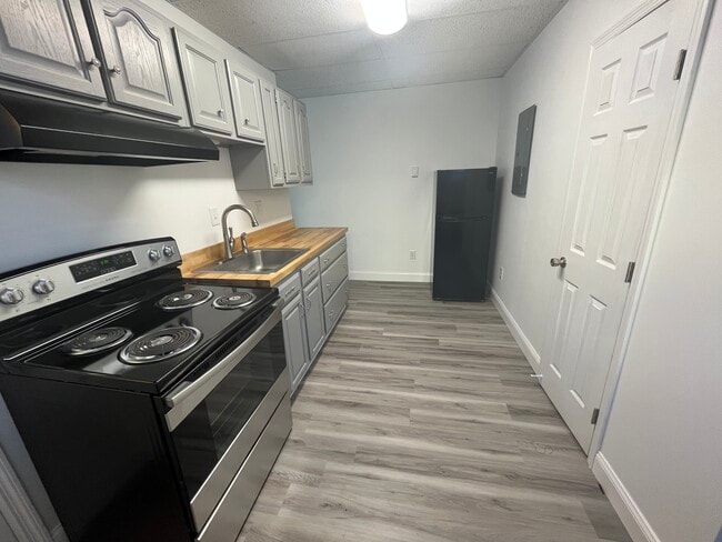 36 N Main St, Unit 6 in Shenandoah, PA - Building Photo - Building Photo