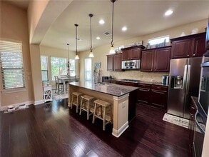 422 Indianwood Dr in Austin, TX - Building Photo - Building Photo